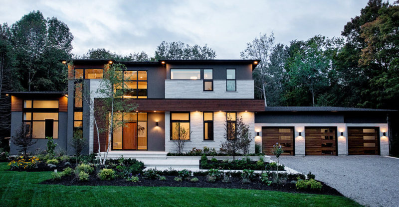 Modern Home Exterior & Landscaping