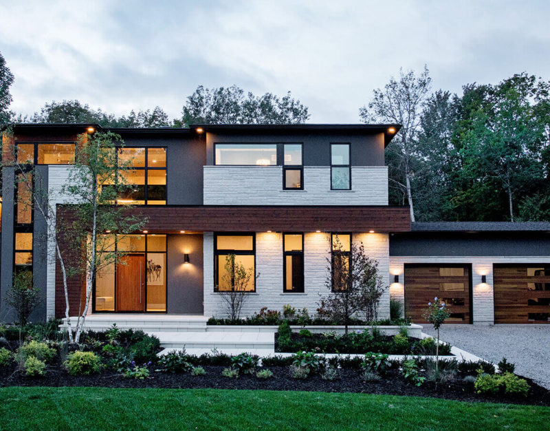 Modern Home Exterior & Landscaping