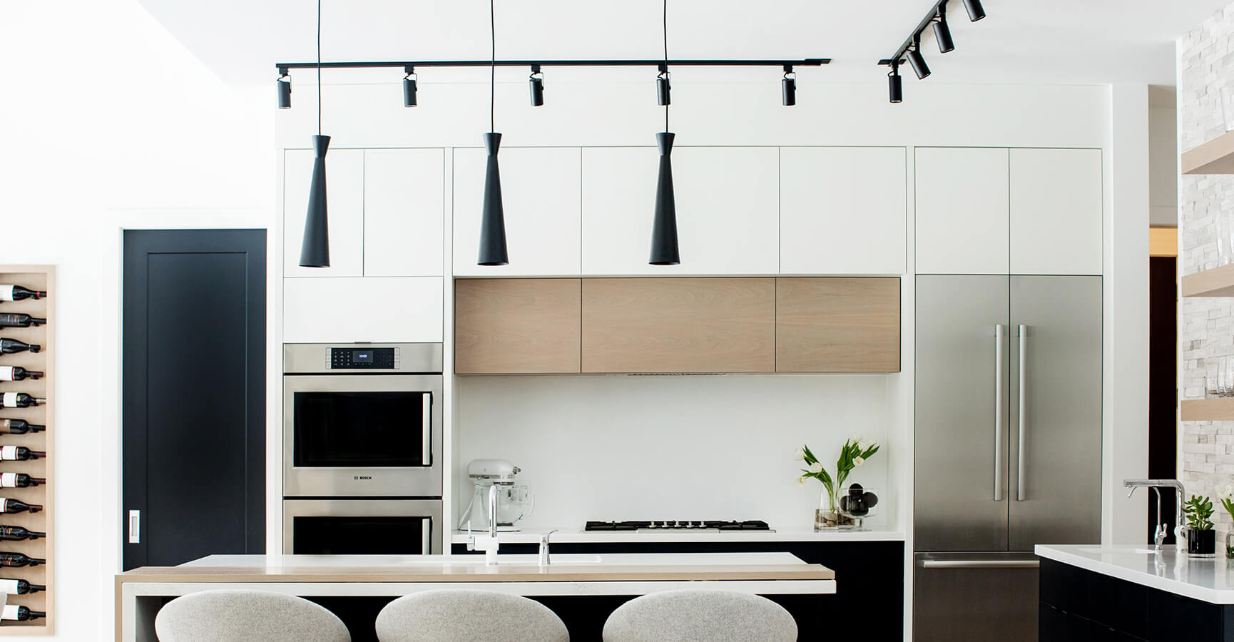 Modern Kitchen Design and Light Fixtures