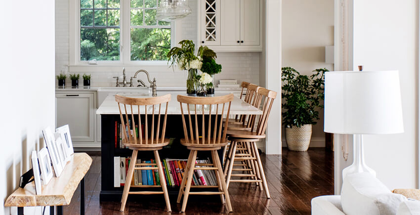 Traditional Kitchen Island Bar